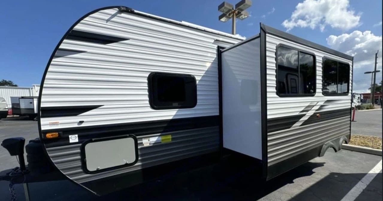 Family Camping Adventure with Jayco Jayflight in the Great Outdoors