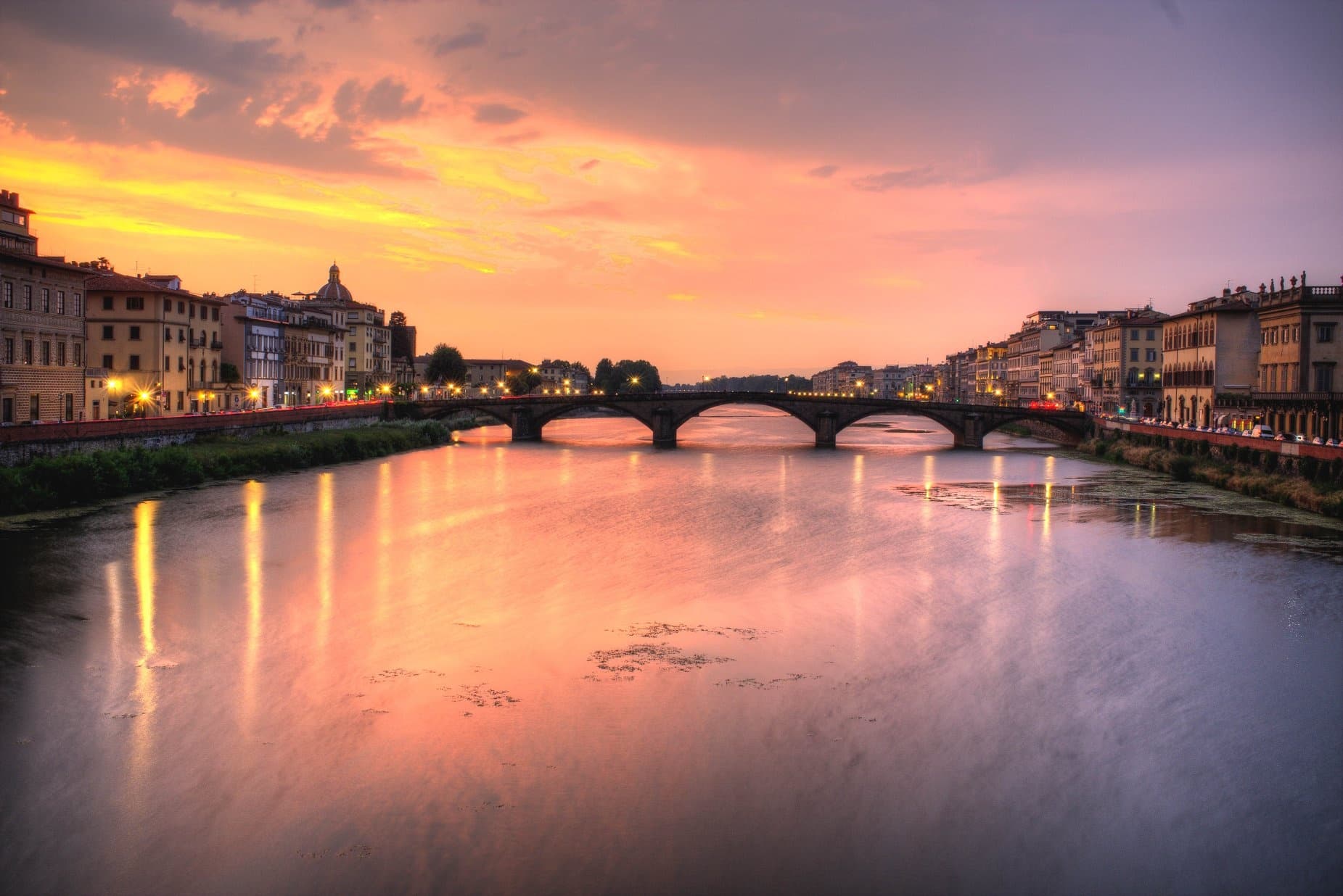 Unearthing Medieval Secrets: Love and Murders in Firenze's Dark History