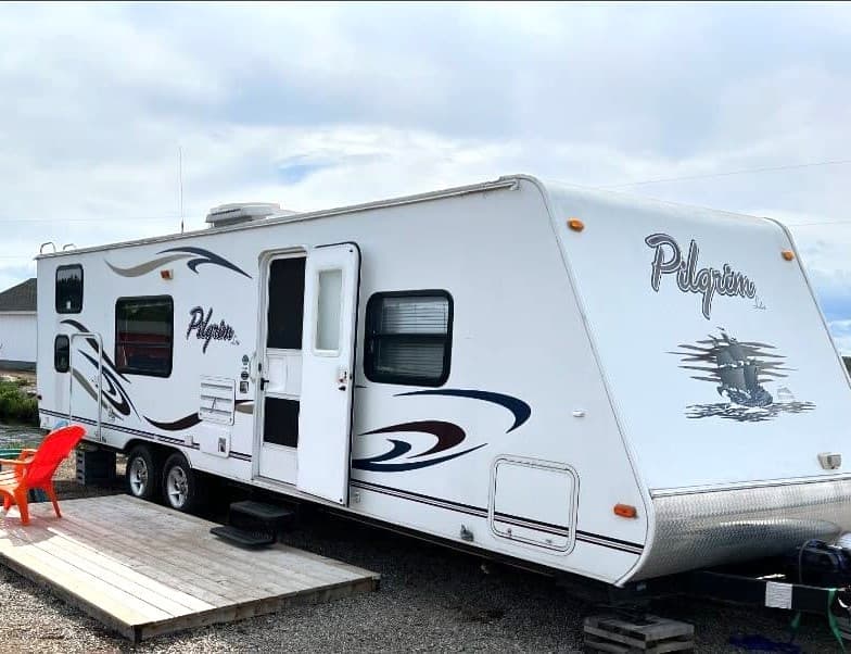 Family RV Rental at Lumsden Beach Company, NL