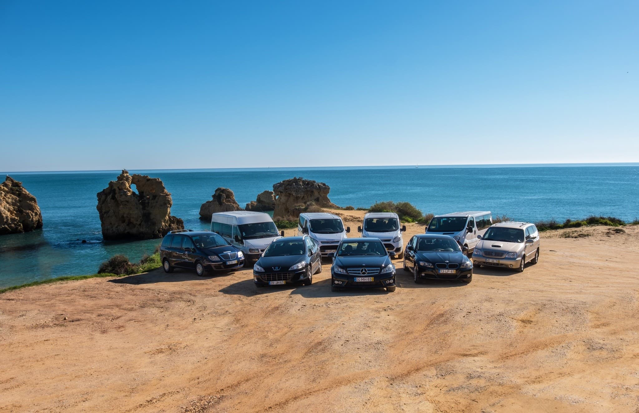 Stress-Free Private Transfers from Faro Airport to Armação de Pêra photo 4