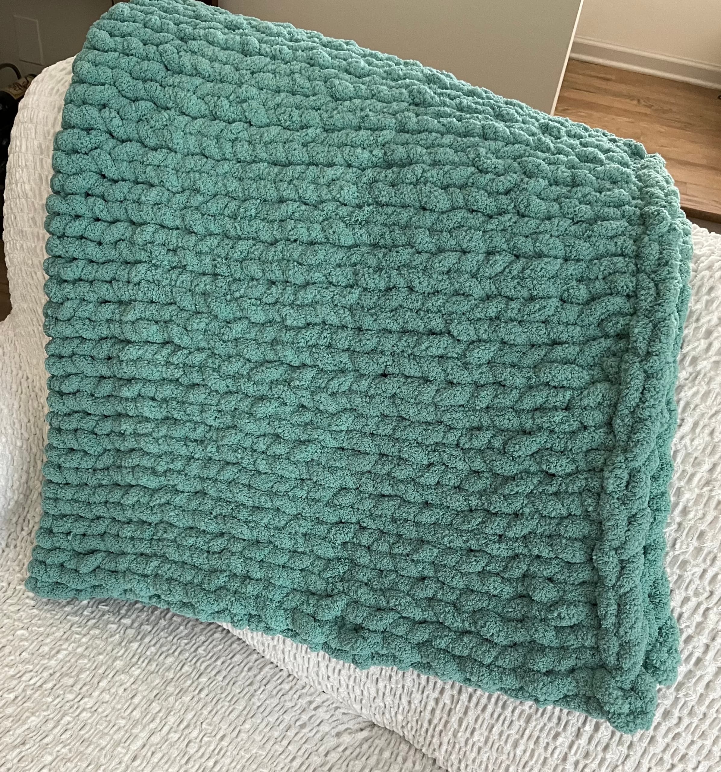 Coastal Chunky Knit Blanket Class at OceanView Lounge, Fripp Island