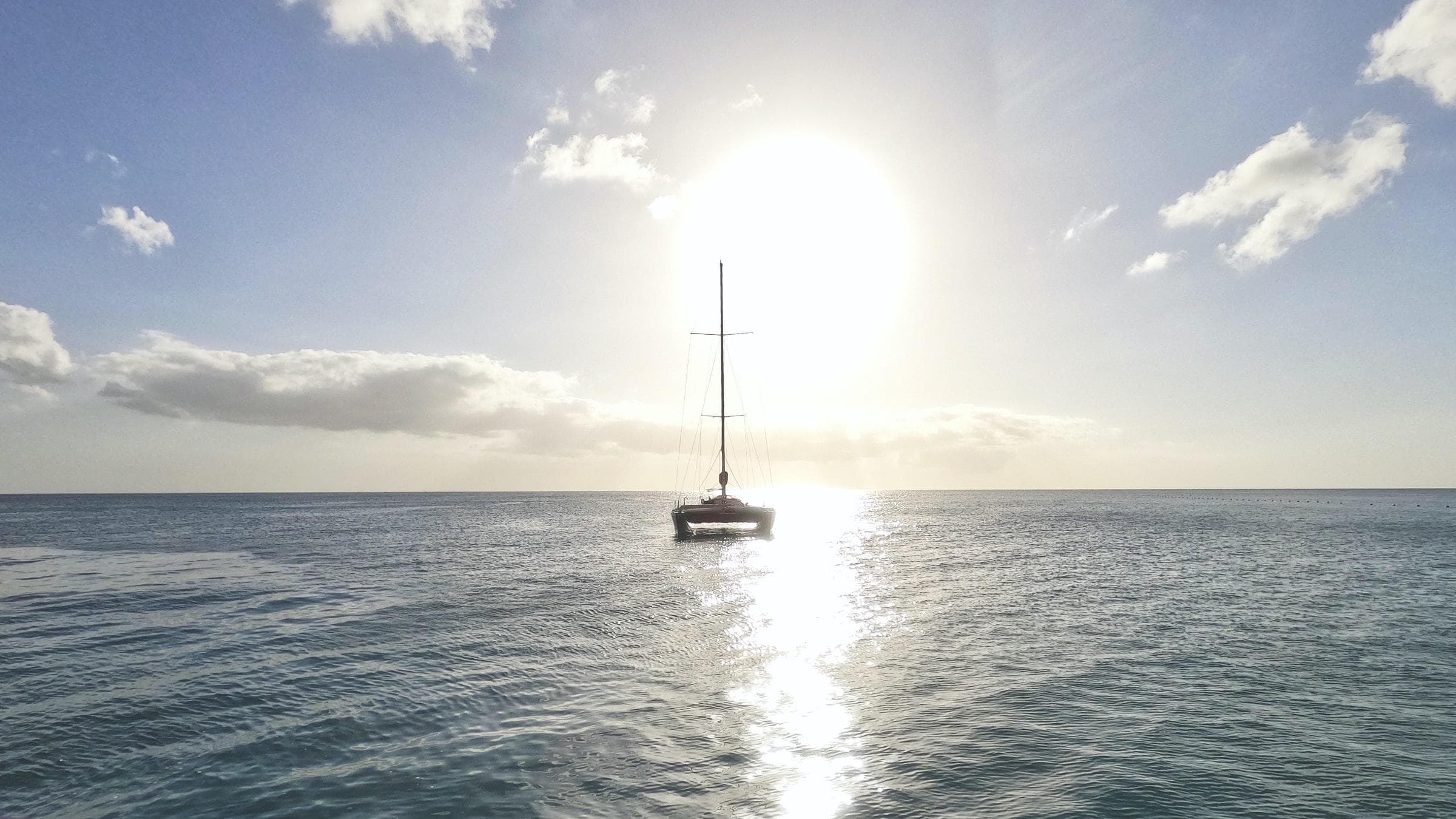 Coastal Catamaran Adventures with Mundo Marino in Málaga