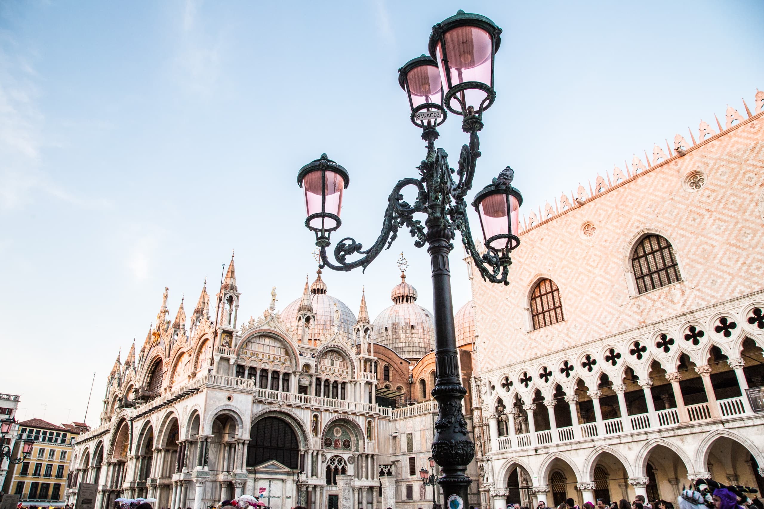 Hidden Venice: Private Cannaregio Walk with Cichetti & Prosecco
