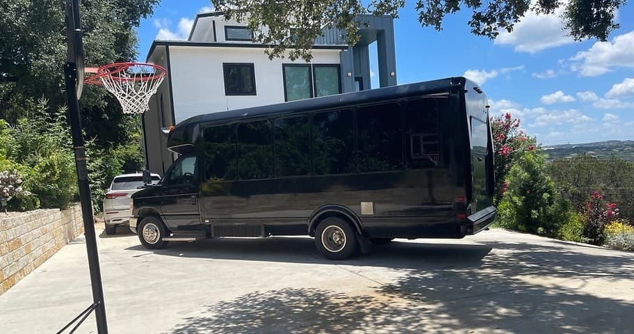 ShowTyme Shuttles team