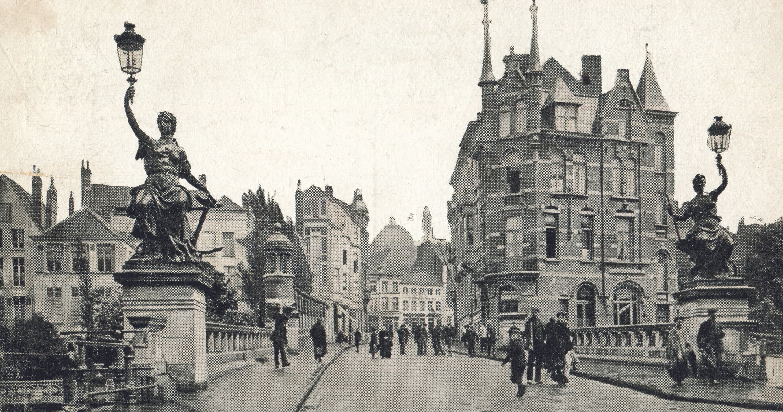 Accessible Historical Walking Tour in Ghent's City Center