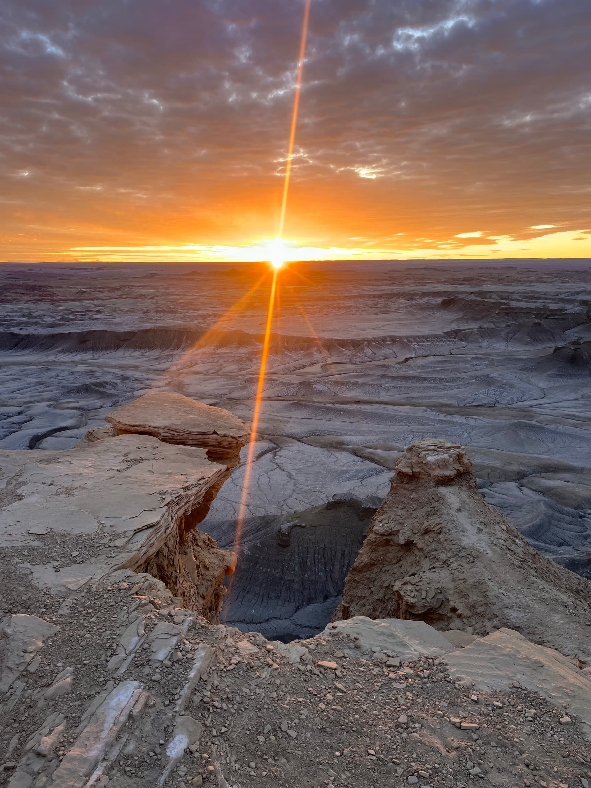 Sunrise Moonscape Overlook and Bentonite Hills Tour near Hanksville, Utah