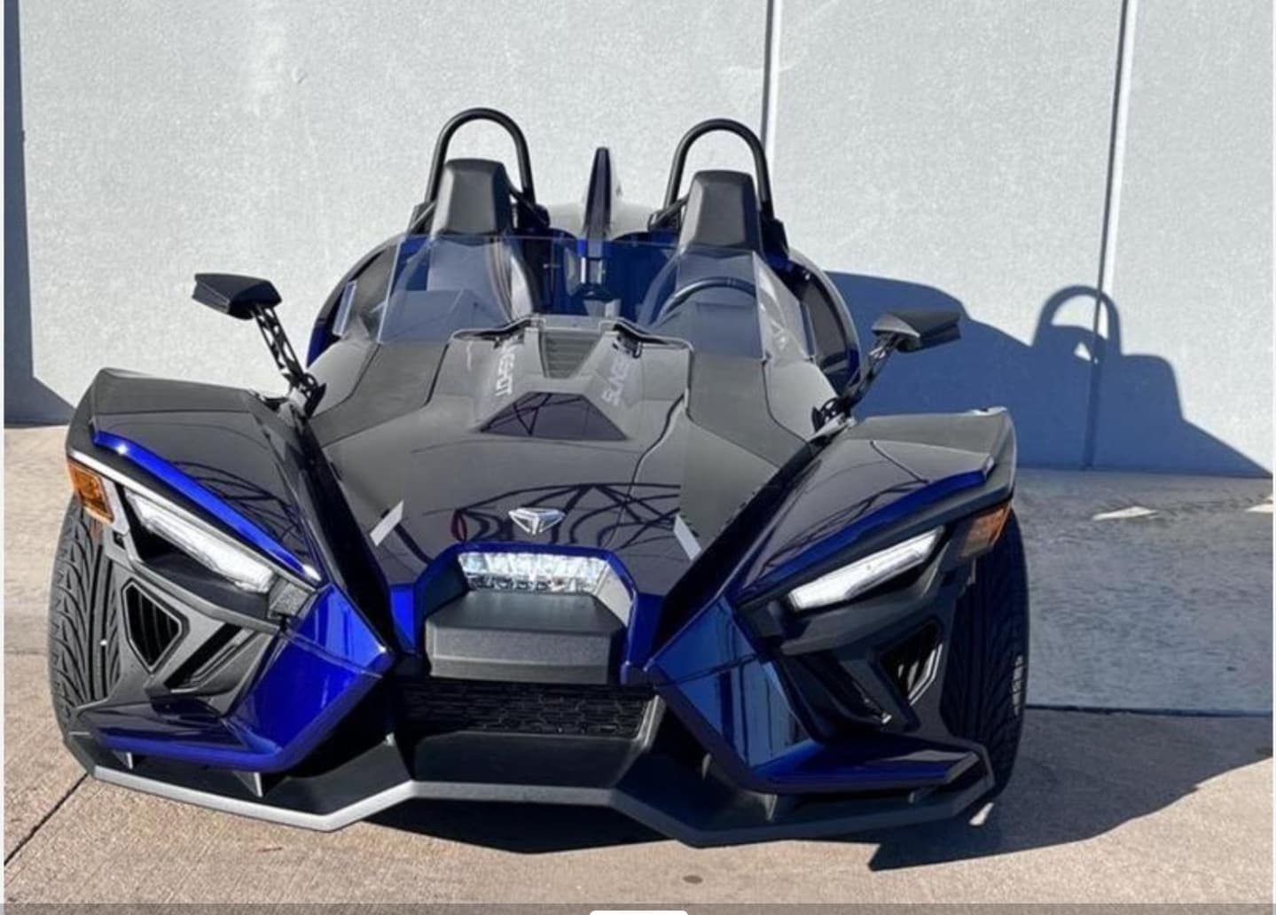Thrilling Polaris Slingshot Rentals with Chicago Slingshot Rental