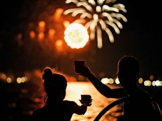 Waikiki Fireworks Sail: Friday Night Catamaran Experience photo 2