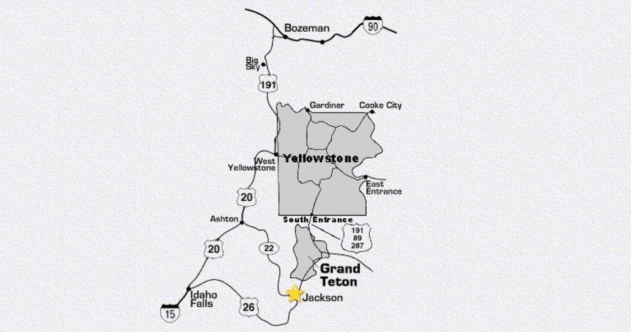 Experience Yellowstone's South Loop: Full Day Private Tour and Hike