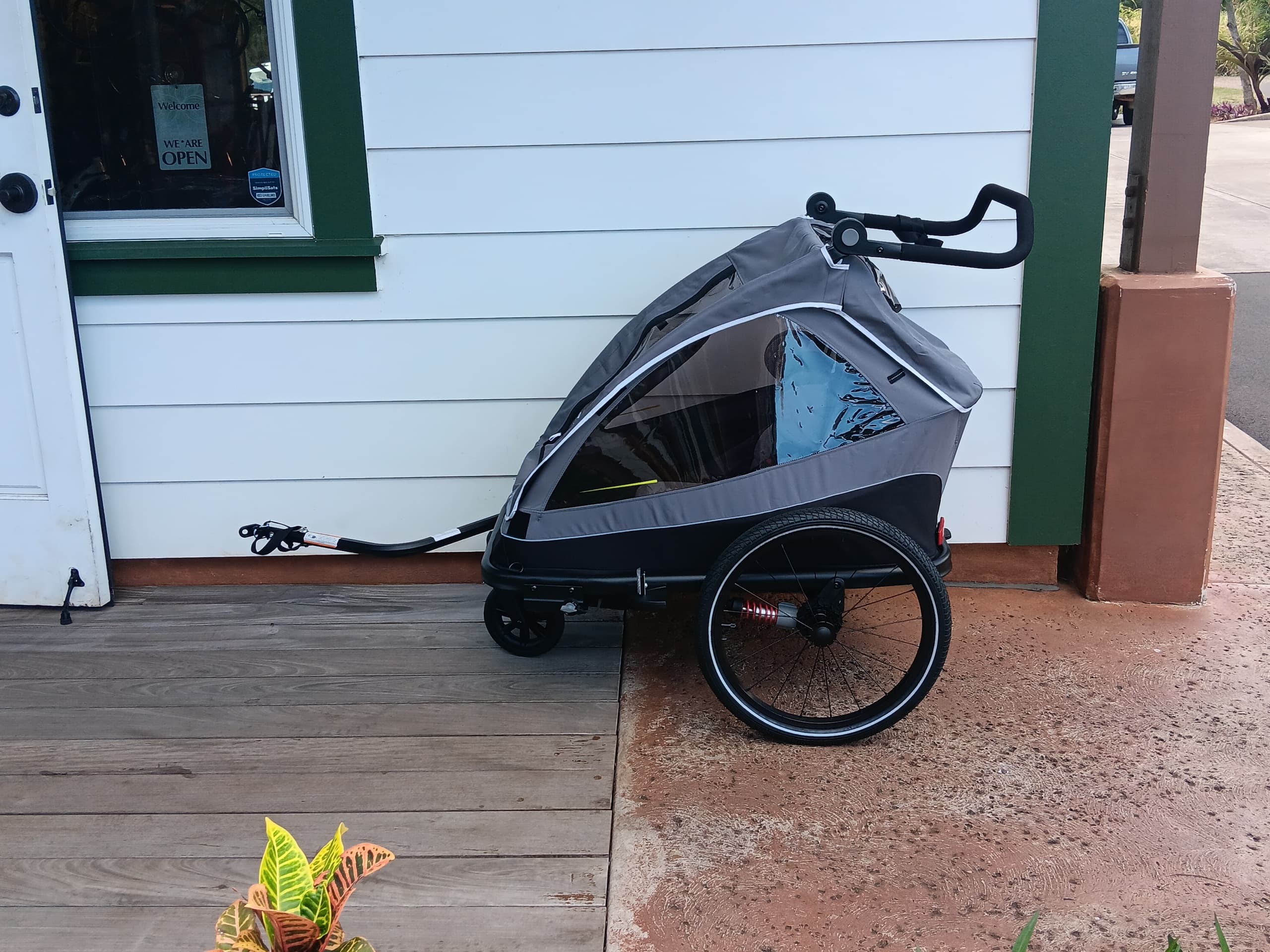 Kauai Ebikes’ Kid-Friendly eBike Trailer Adventure in Koloa