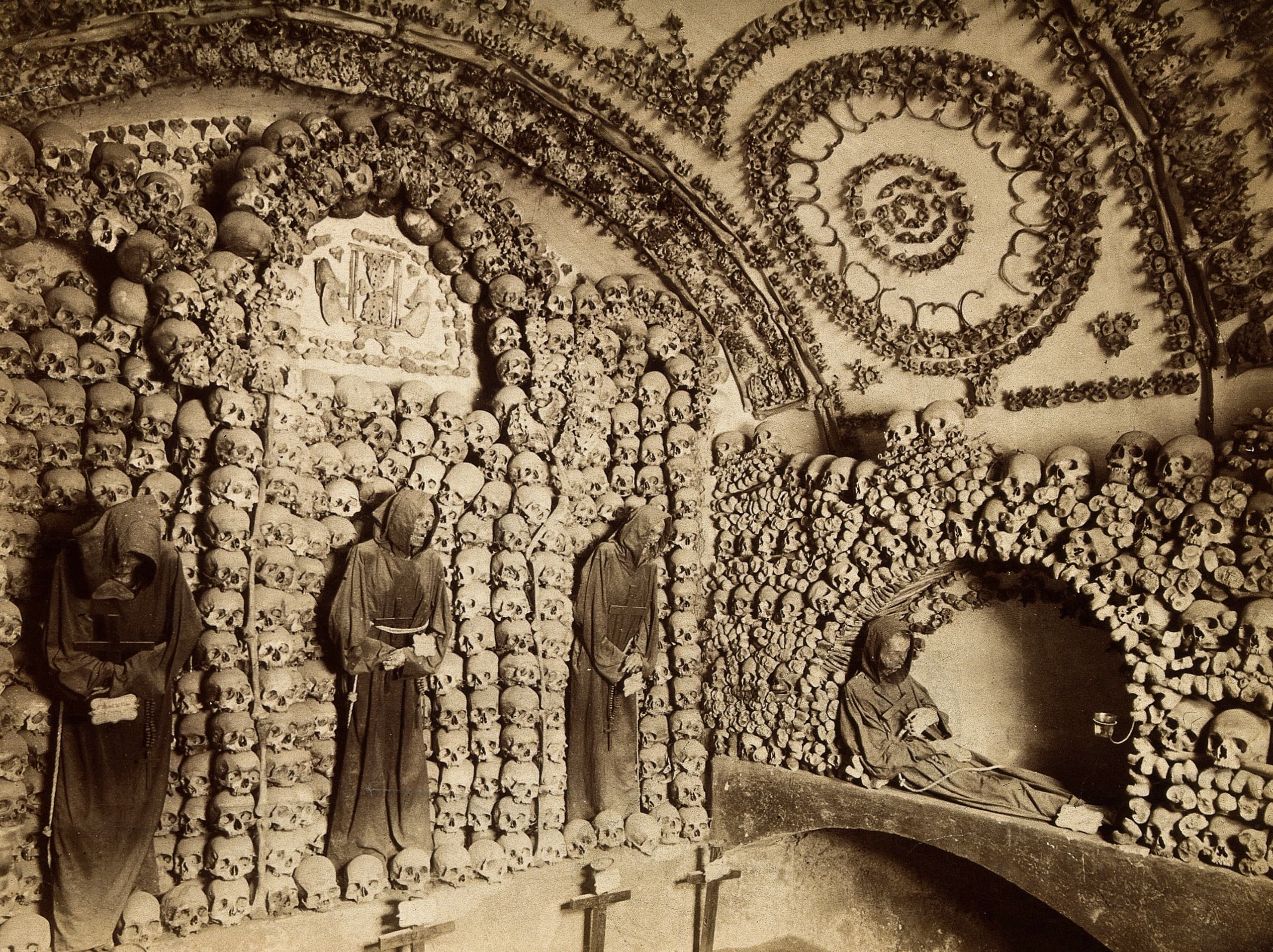 Rome Catacombs Tour with Show Me Italy