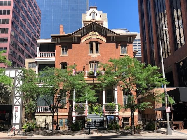 Explore Denver’s History with Private Step-On Guide Tours