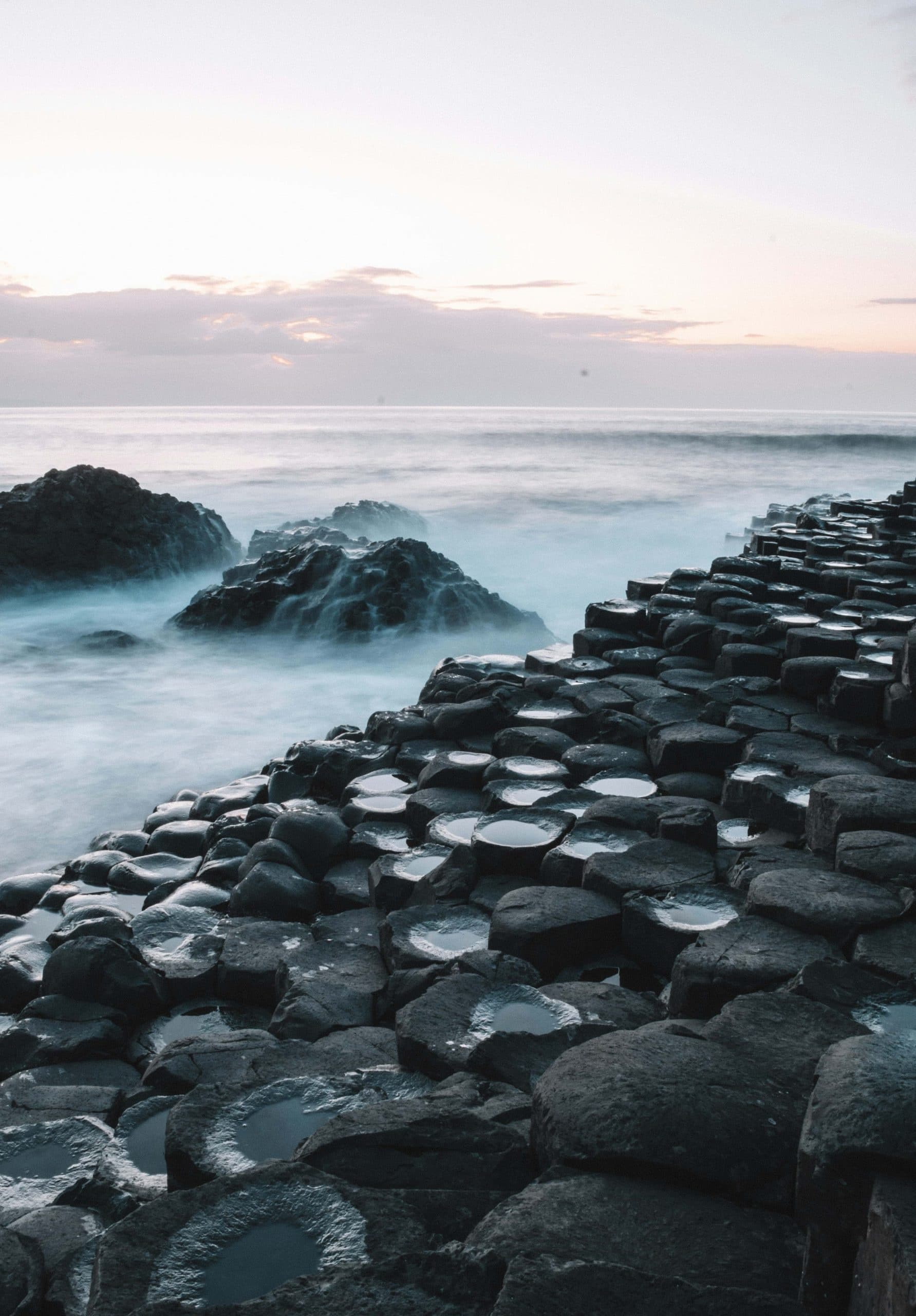 Two-Day Dublin-to-Belfast Coach Trip for Budget Travelers