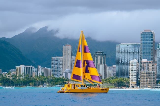Ke Kai Waikiki Sunset Sail: 90-Minute Sunset Cruise with Complimentary Drinks photo 1