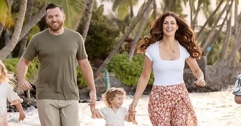 Mini Package: 30-Minute Hawaii Portrait Session in Haiku-Pauwela