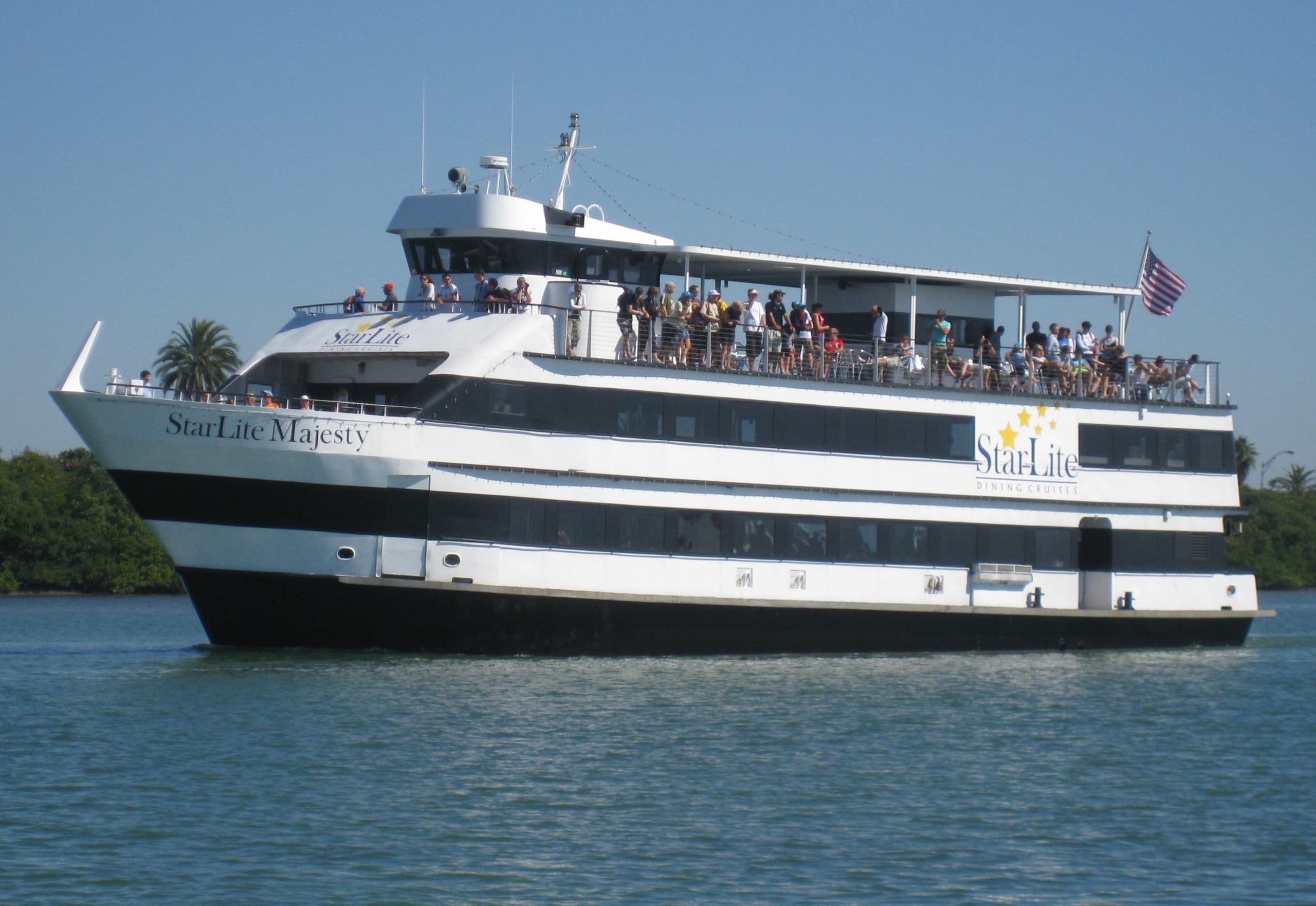 StarLite Majesty Dining Yacht Cruise in Clearwater, FL