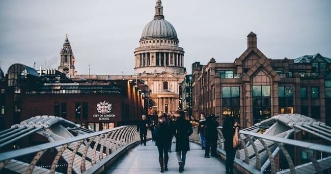 See London's Highlights in One Day: Private Sightseeing Tour from St. Pancras