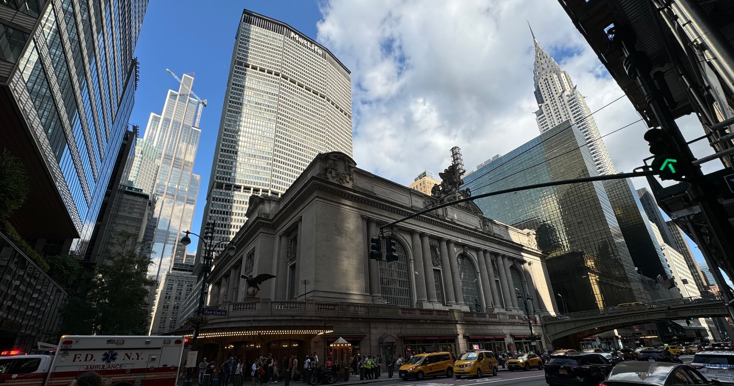 Architectural Tour of Midtown East with Build Tours in New York