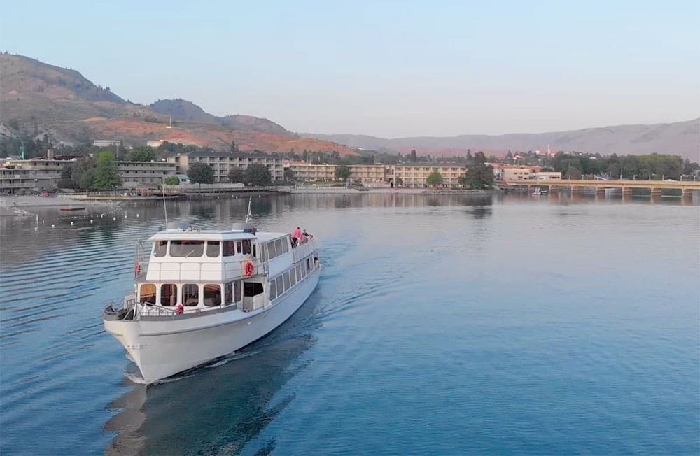 Dinner Cruise on Lake Chelan with Discover Lake Chelan