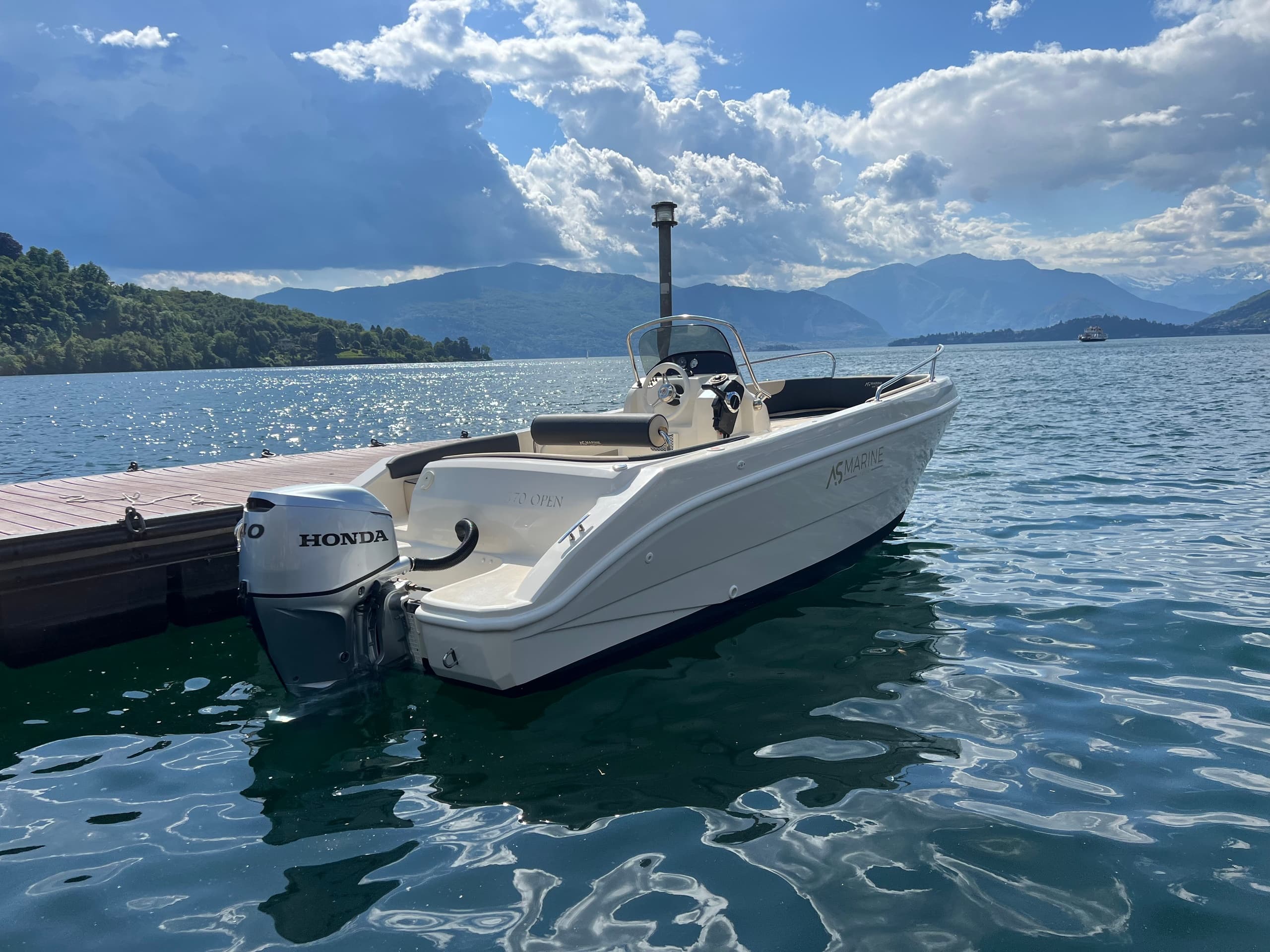 Boat Charters on Lago Maggiore with As Marine 570