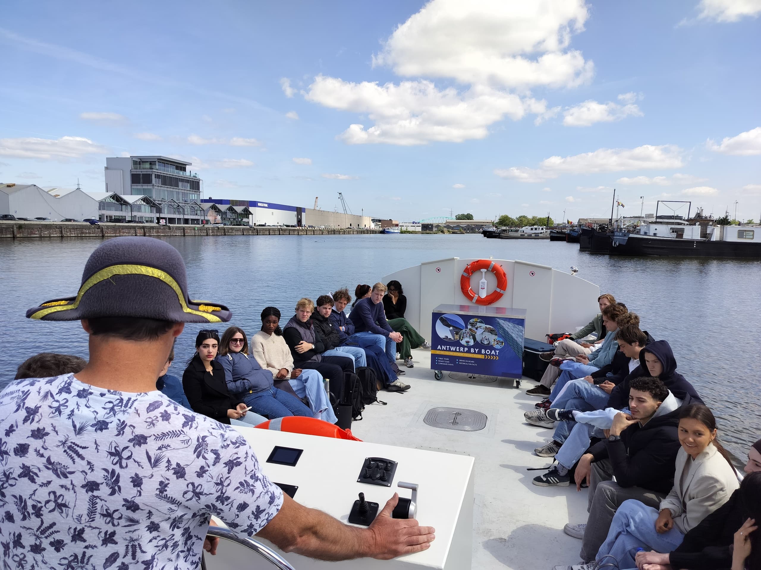 Harbor & History: Old Harbour Boat Tour in Antwerp
