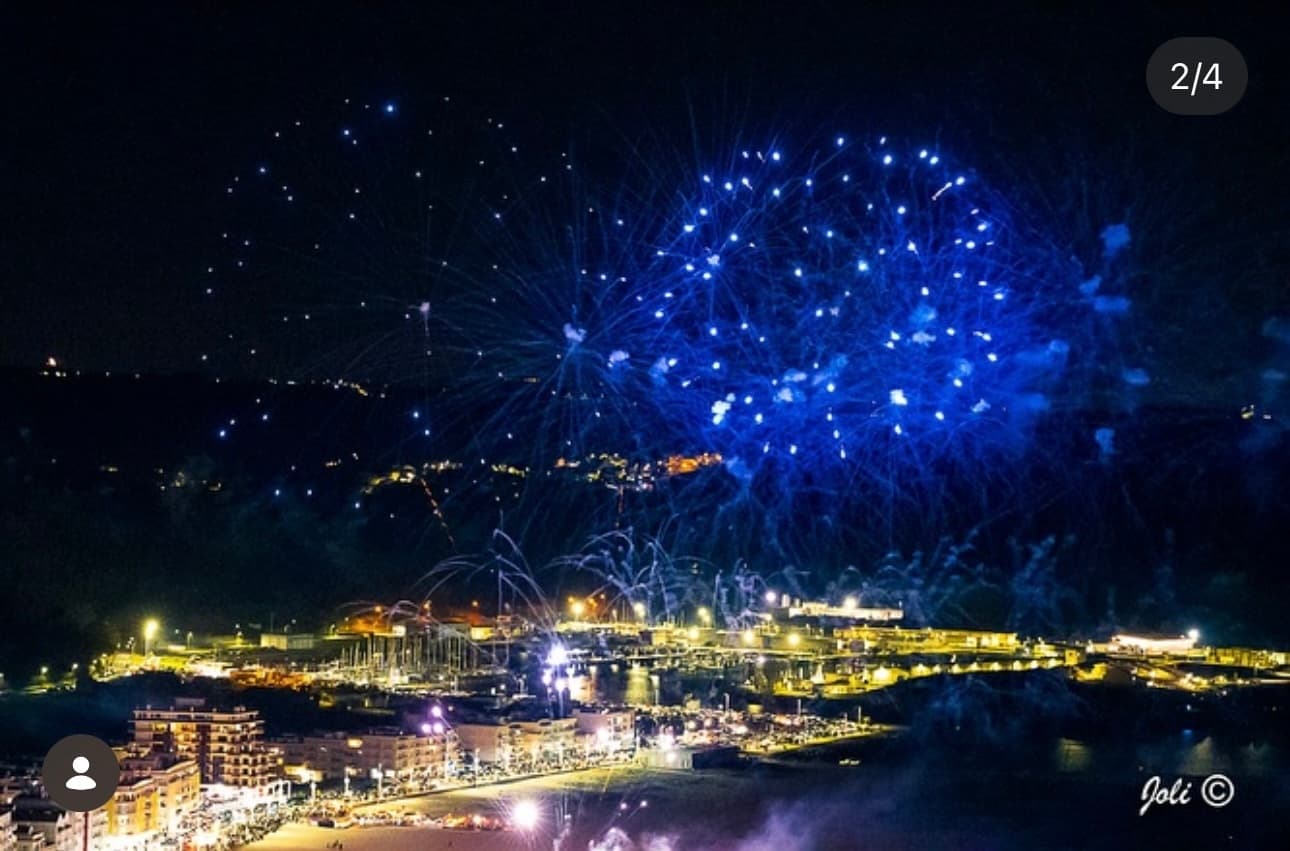 New Year's Eve Boat Cruise in Nazaré: Private Fireworks on the Atlantic photo 3