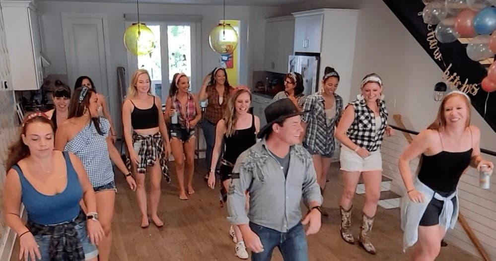 Land Adventures: Private Line Dance Lesson with Turn Their Heads