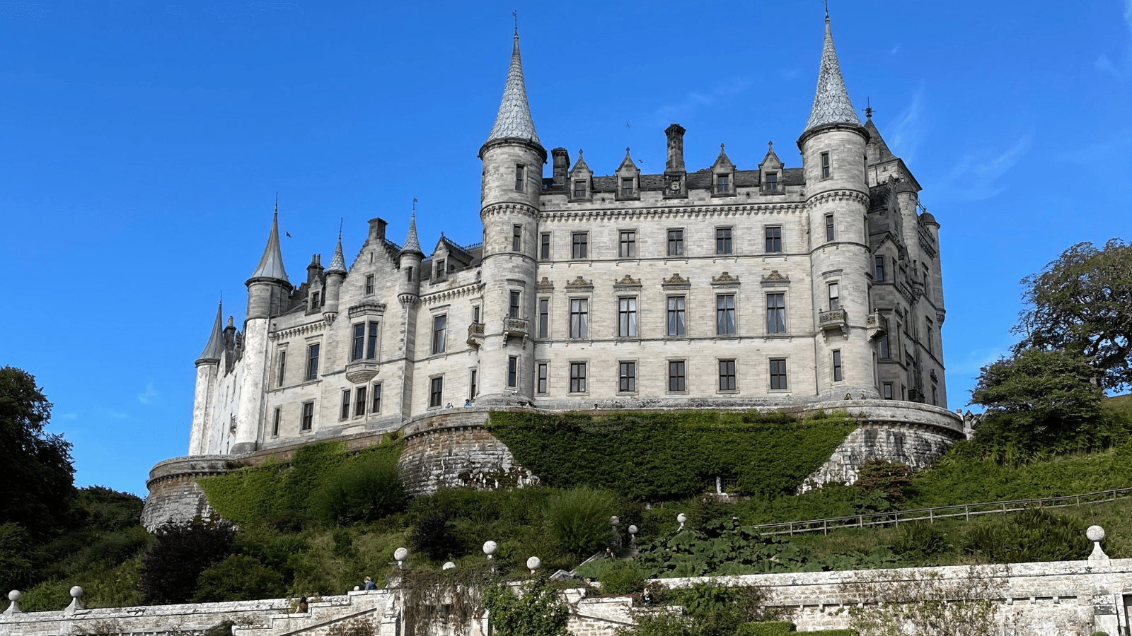 Exploring the North Coast 500: Inverness to Dunrobin Castle Highland Adventure