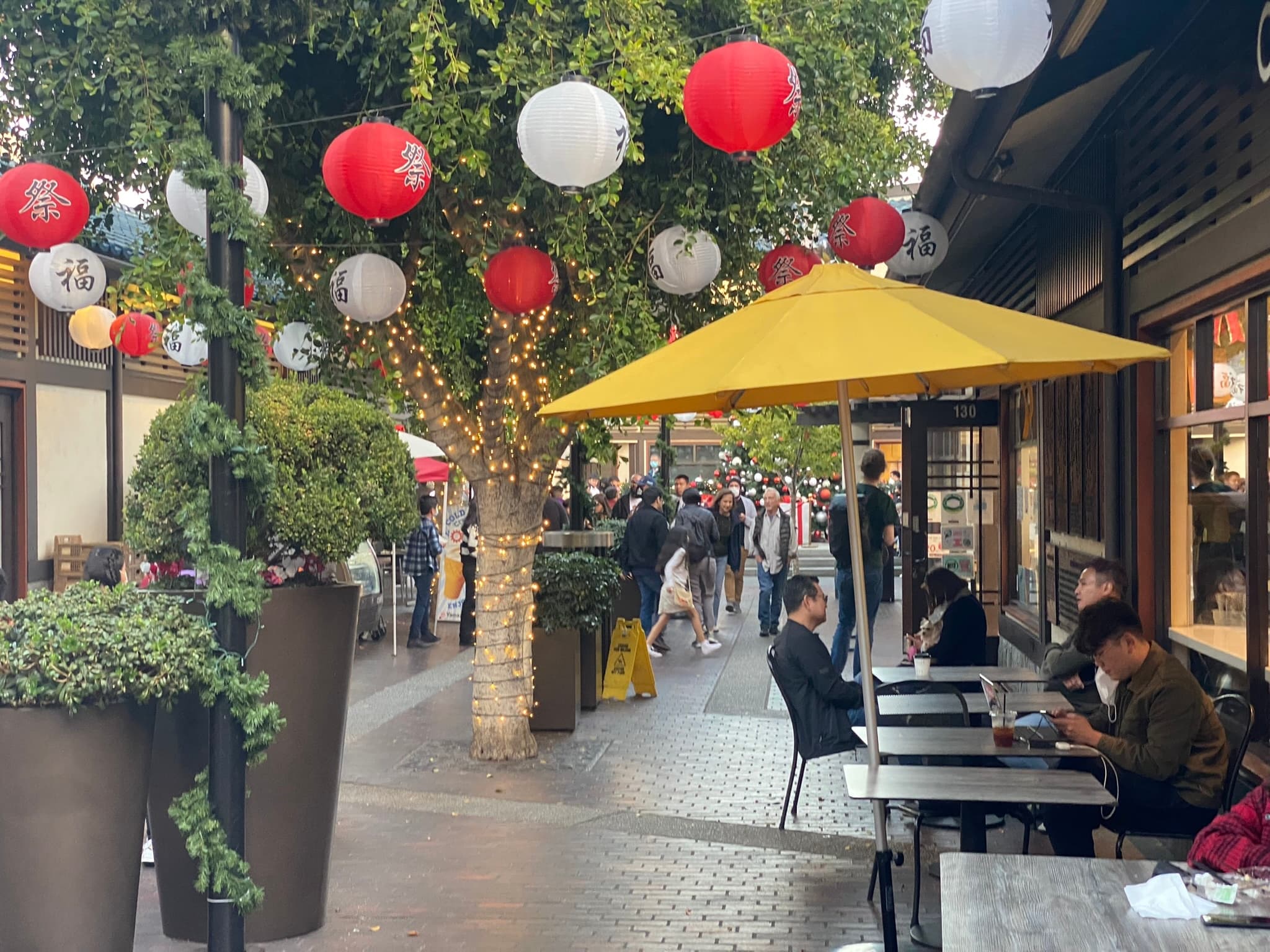 Explore LA’s Little Tokyo and Art District Food Tour