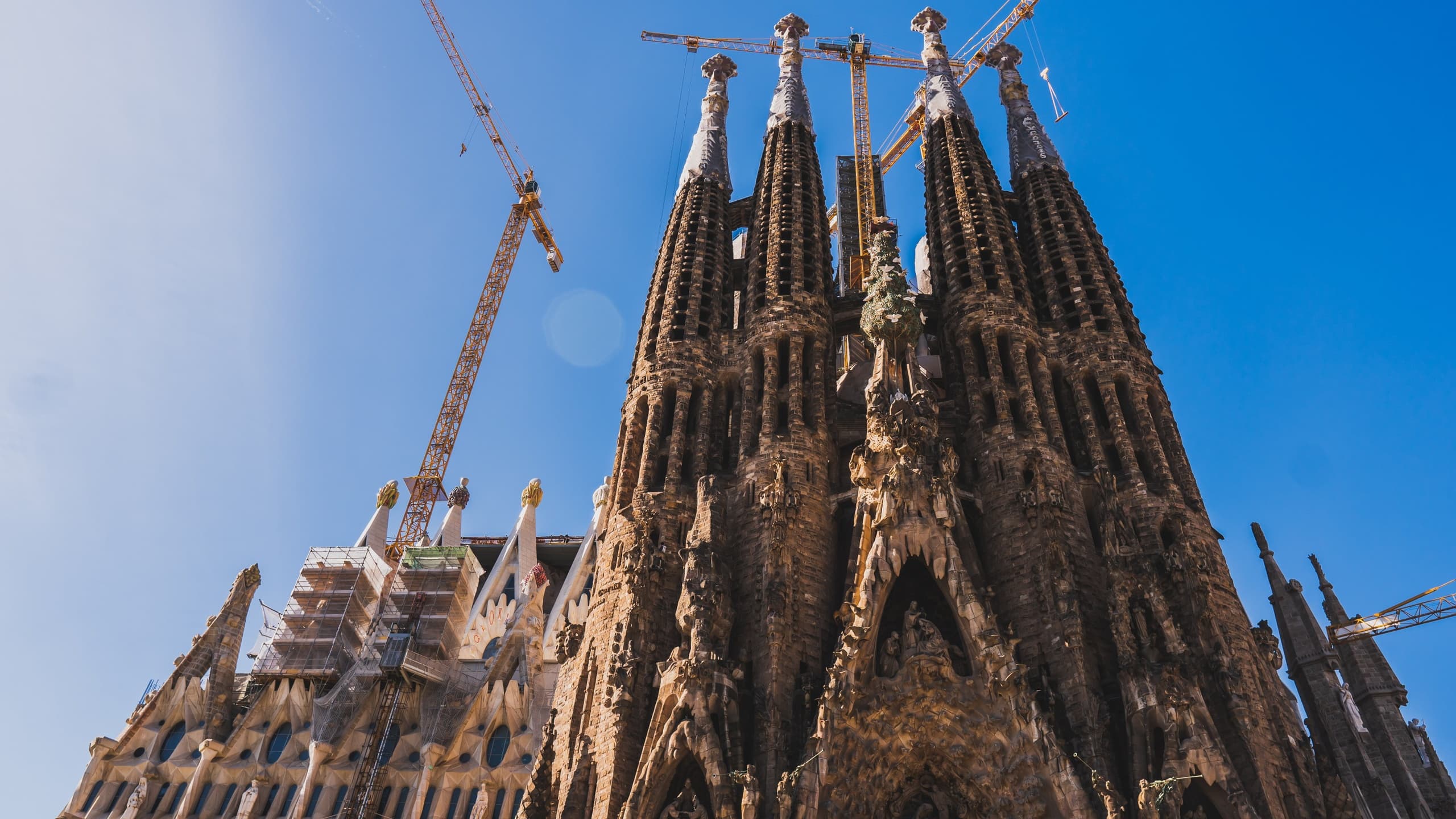Guided Gaudí Tour with Tours For Today in Rome