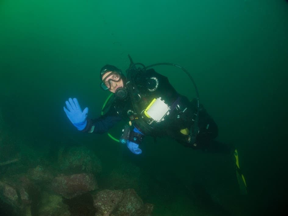 Dry Suit Specialty Dive Course at Exotic Aquatics Bainbridge