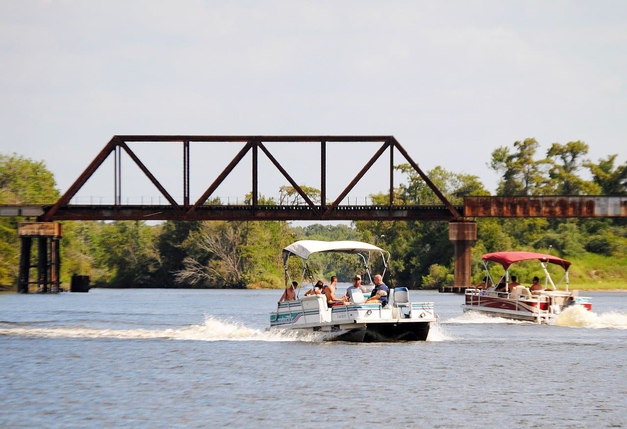 9 Passenger Pontoon Rentals in Rapid City, SD