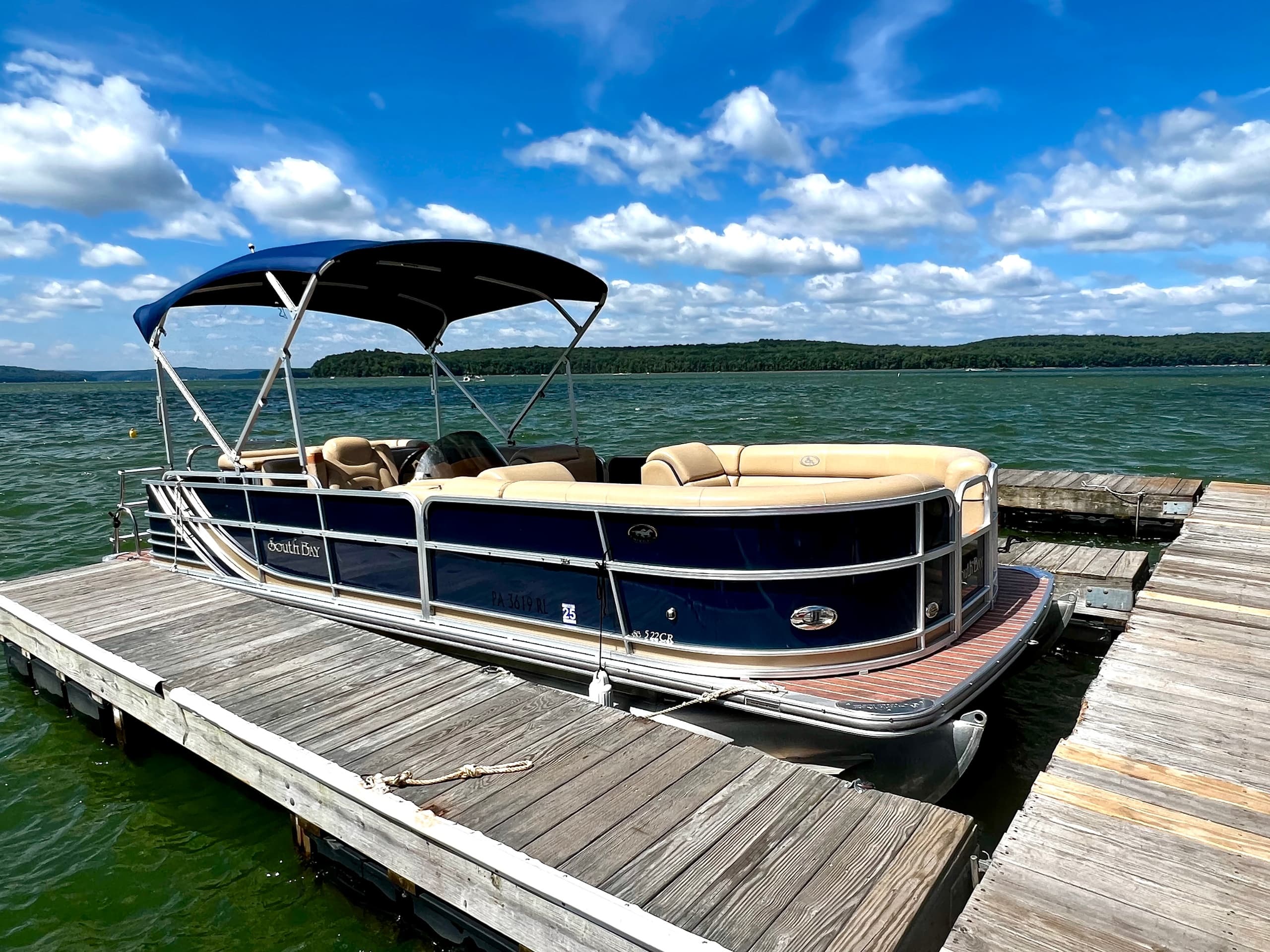 14-Passenger Pontoon Boat Adventure on Lake Wallenpaupack
