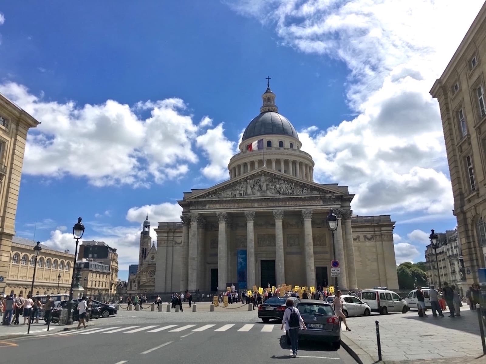 Paris History Tour with HelpTourists in Quartier Latin