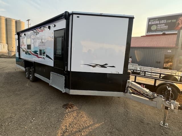Explore North Dakota Outdoors with Ice Castle RV: Luxurious Camping Meets Watersports Adventure