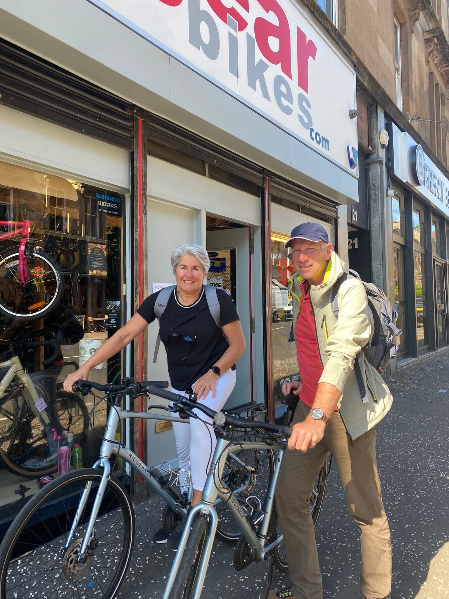 Multi-Day Bike Hire with Gear Bikes in Glasgow