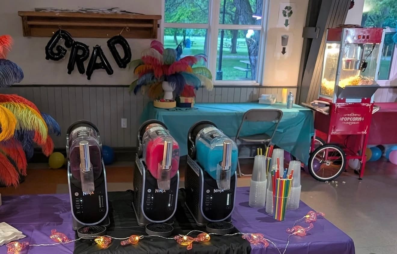 JoJoFun Slushy Machine Parties in Toronto: Cool Kids’ Entertainment & Balloon Decor photo 3