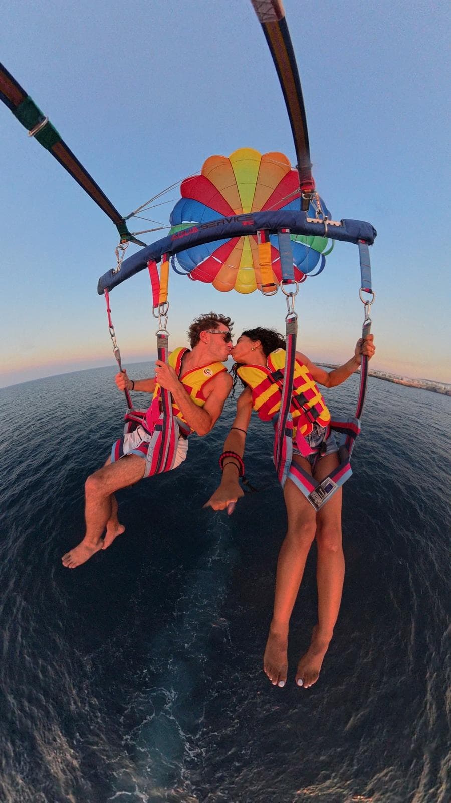 Polignano tra Onde e Nuvole: Boat Cruise and 60m Parasail Over Polignano a Mare photo 4