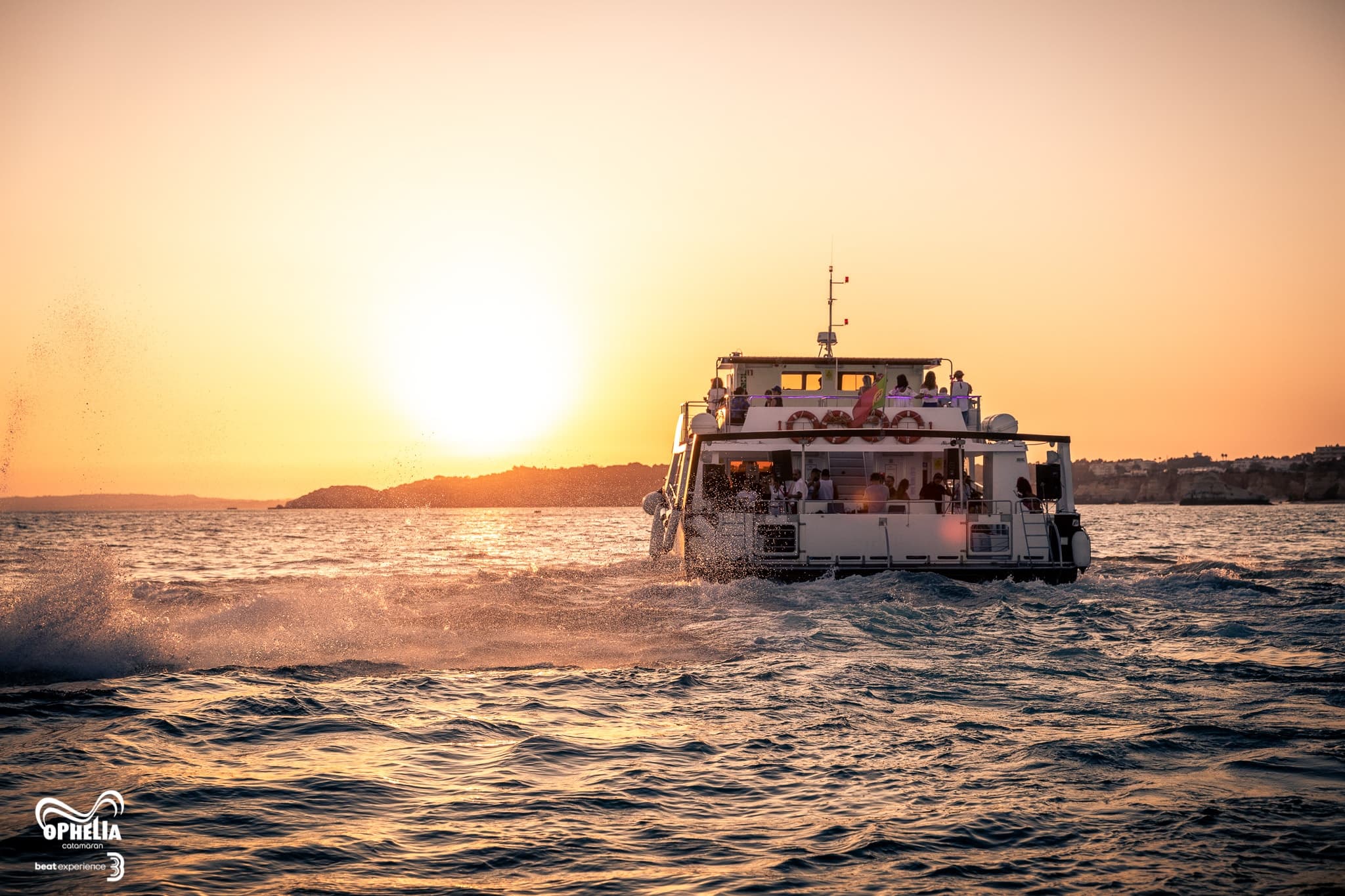 Benagil Sunset Cruise by Ophelia Catamaran, Portimão