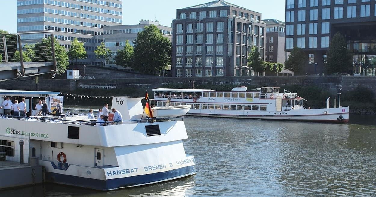 Water Activities: Blumenthal to Bremerhaven Ferry with Hal Över