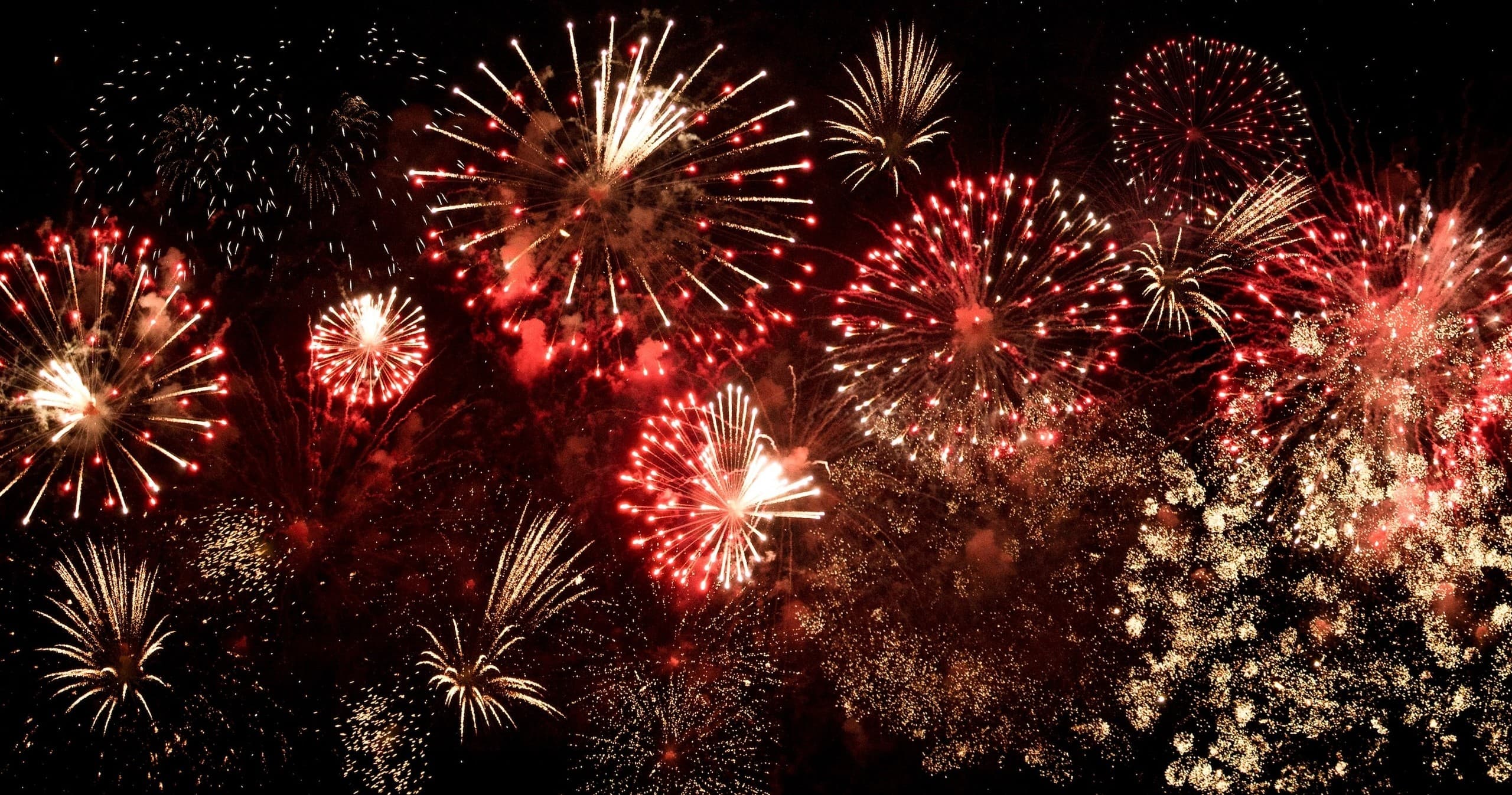 Waikiki Fireworks Cruise: Stunning Nights in Honolulu