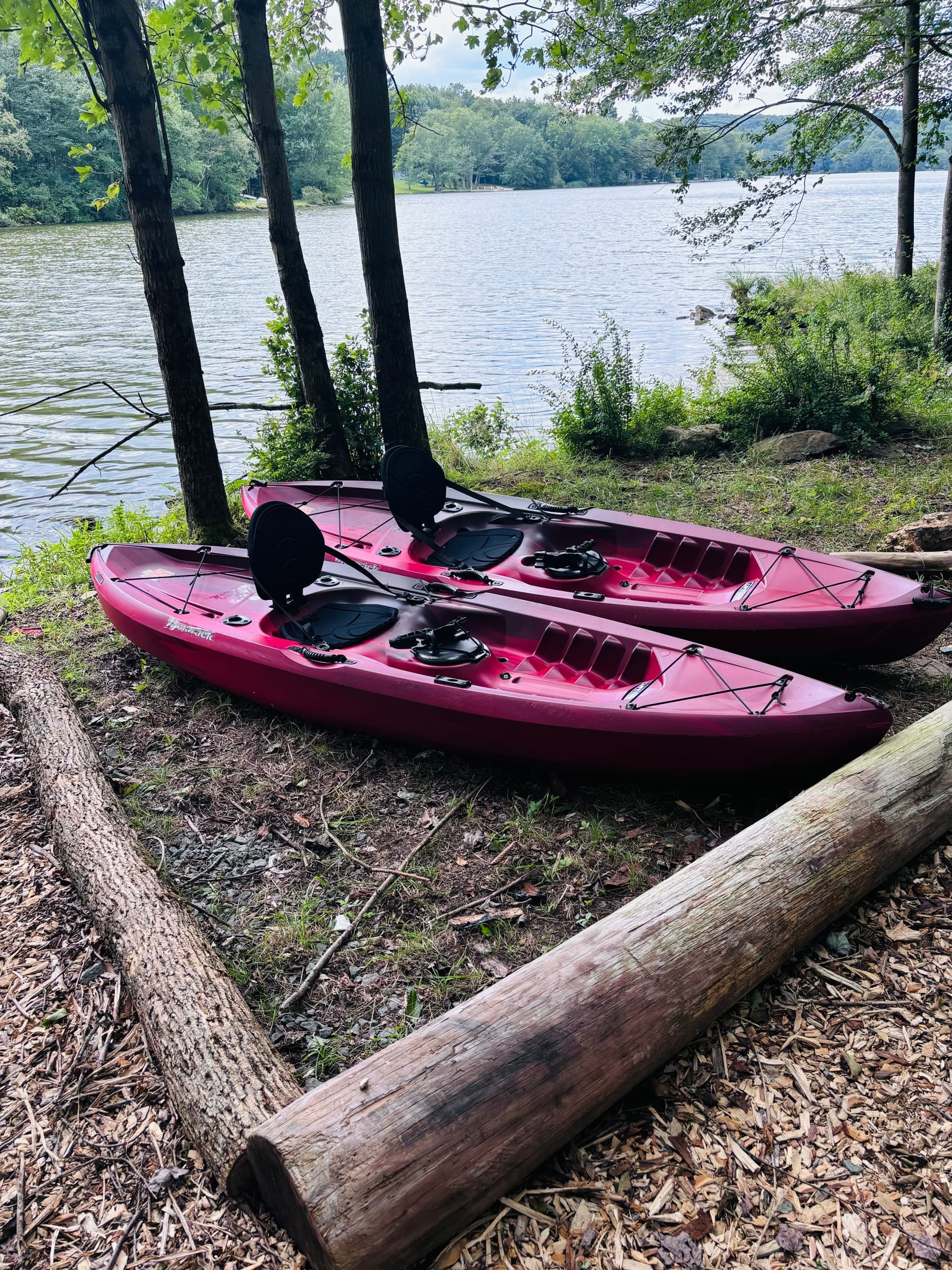 Solo Kayaking Adventure: Discover New York’s Urban Waterways with 2-Hour Rentals