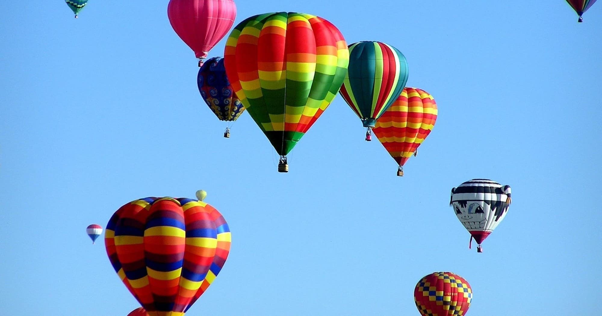 Hot Air Balloon Flights Over Teotihuacán with Magic Balloons