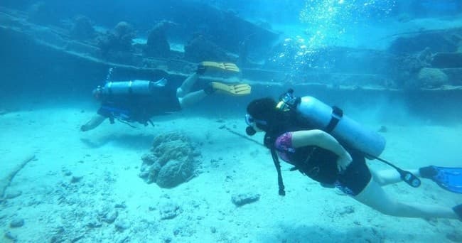 Water Activities & The Dive Institute: Open Water Adventure