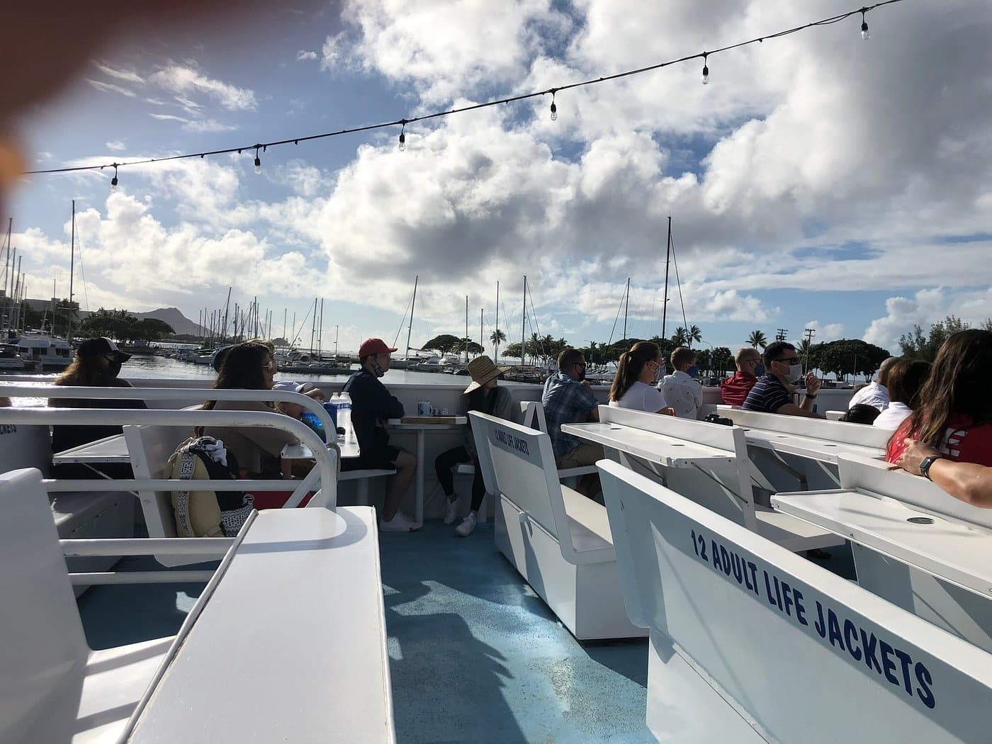 Late Morning Breakfast Cruise: Waikiki Views, Kona Coffee & Dolphin Sightings photo 3
