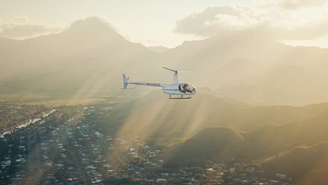 VIP Private Helicopter Flight Over Honolulu, Hawaii
