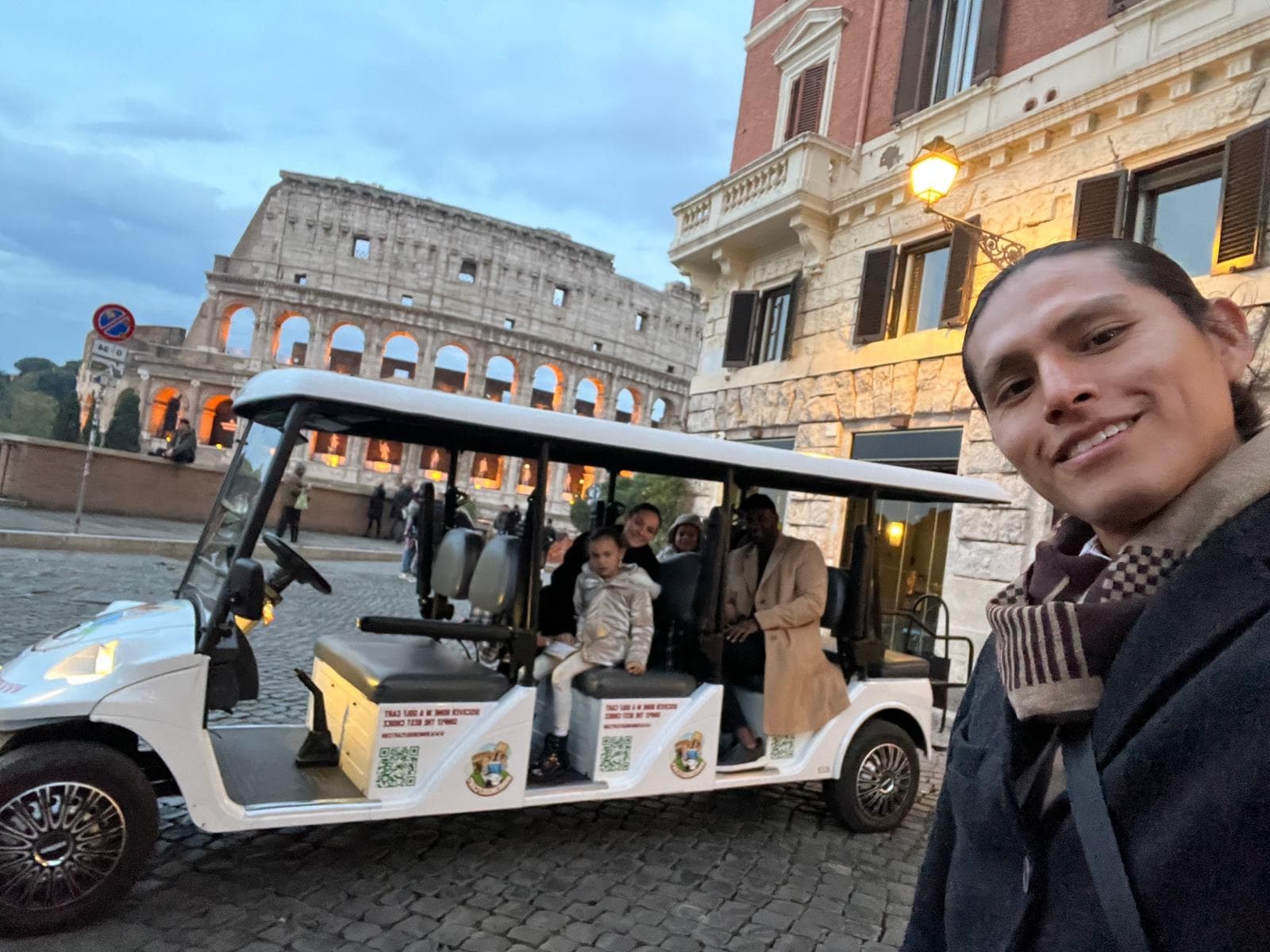Outdoor City Tour with Rome in Golf Cart