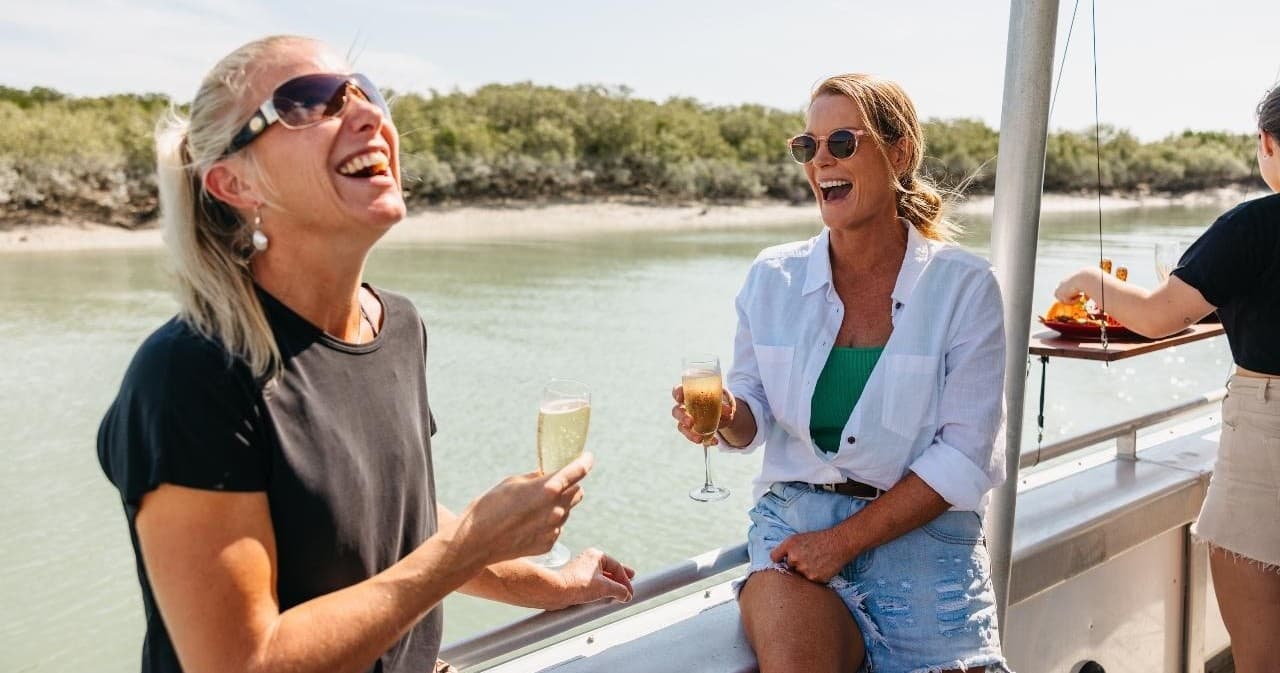 Roebuck Bay Dinosaur Footprints Cruise: Sparkling Wine & Gourmet Platters in Broome photo 3