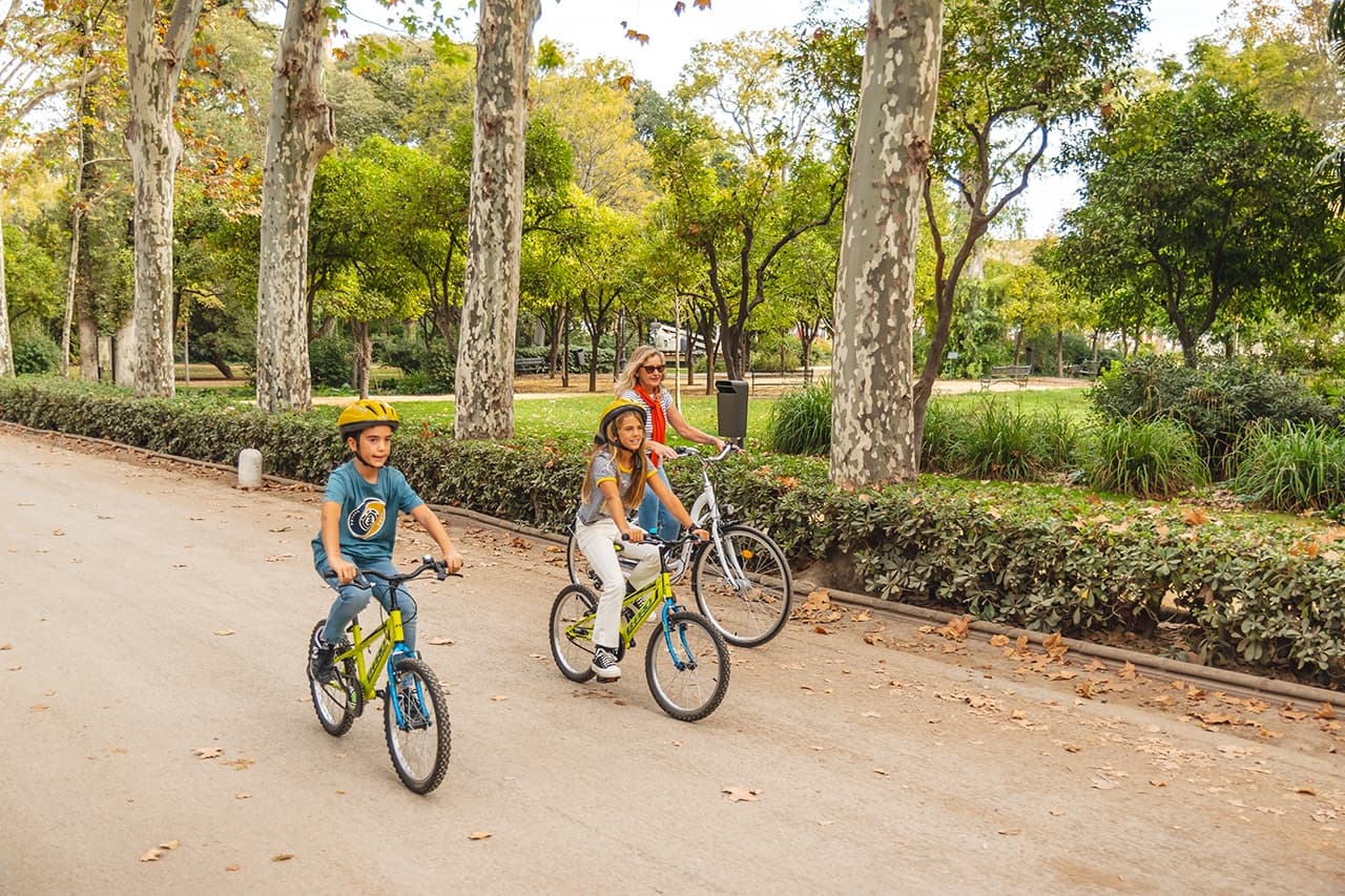Kid-Friendly Bike Rentals with Cyclotour in Sevilla