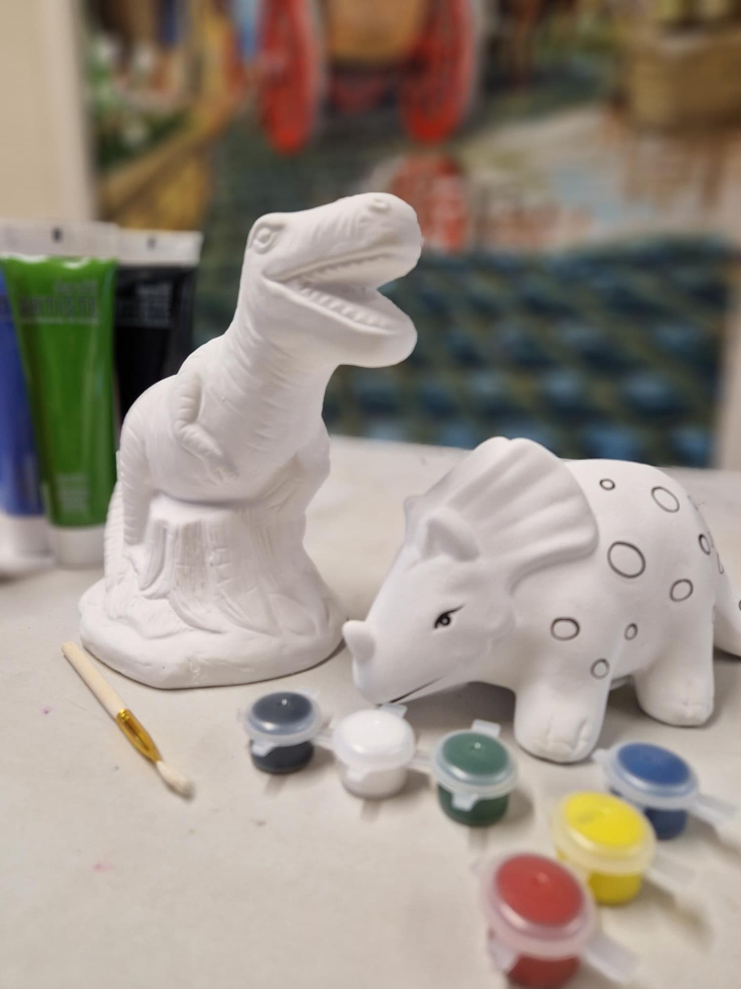 Dinosaur Moneybox Painting Workshop at Broadway Museum — Creative Family Activity in Broadway, England